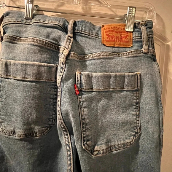 Levi’s Jeans - Size 28 - Picture 5 of 7